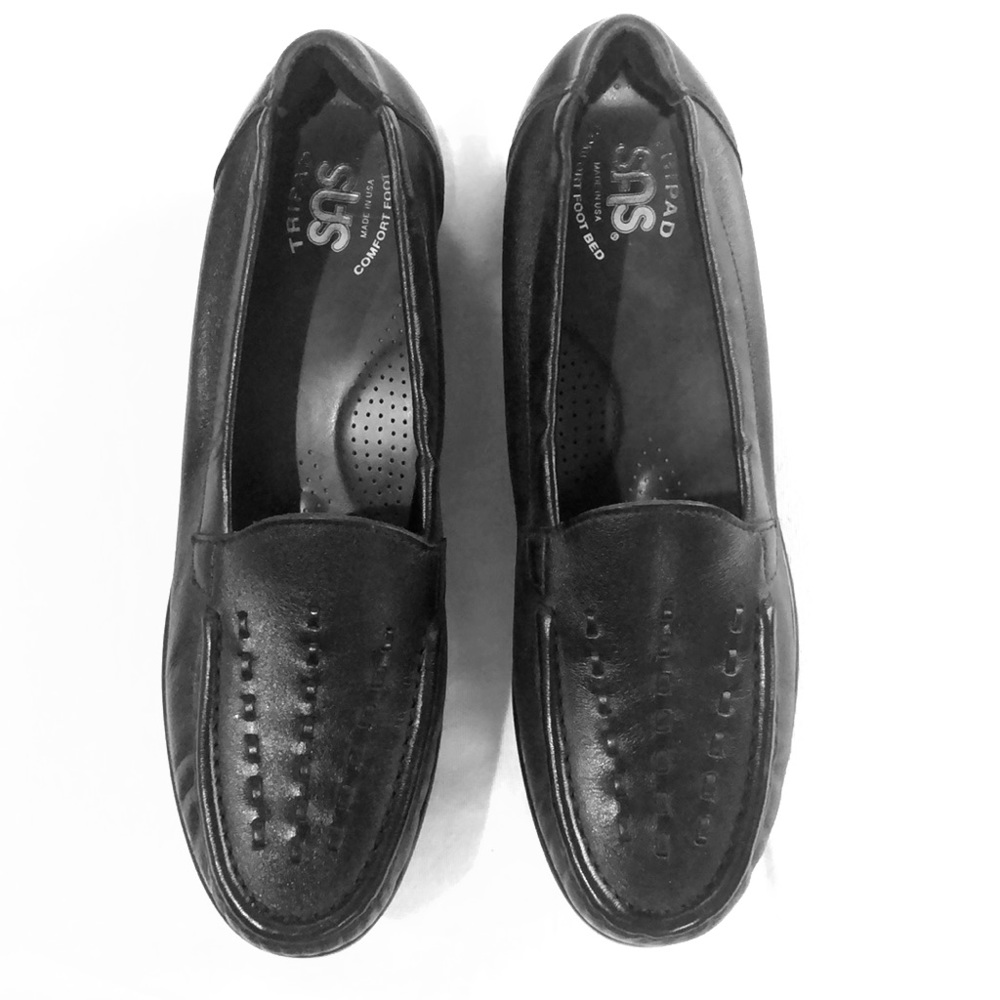 MADE IN USA; SAS SHOES; 8 1/2 NARROW; BRAND NEW